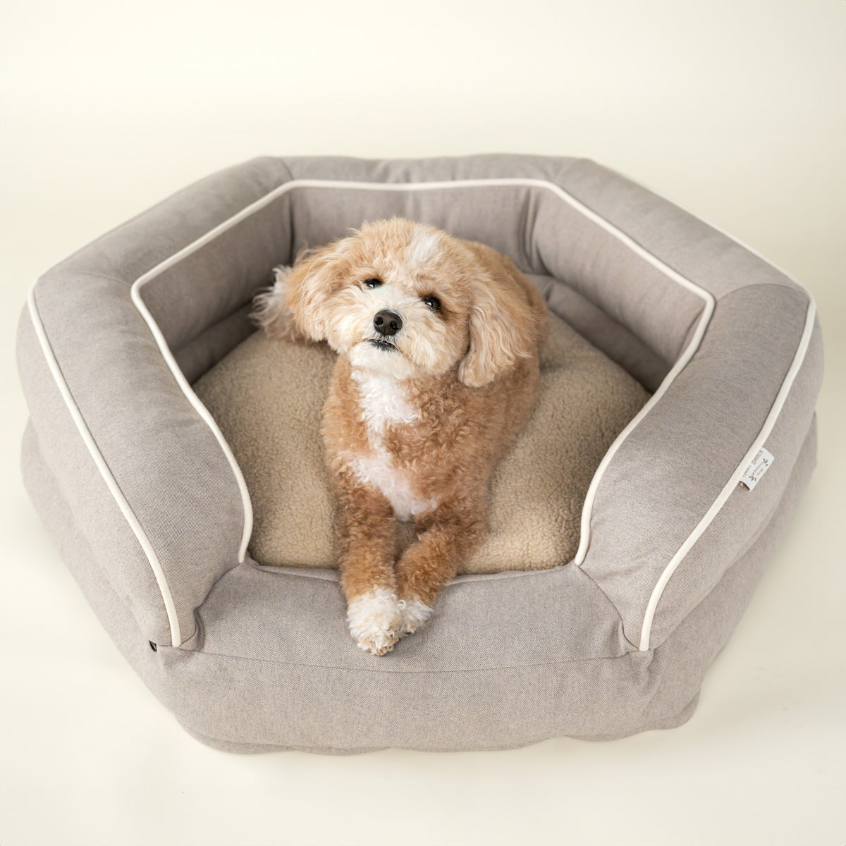 Plush Hexagon Walled Bed